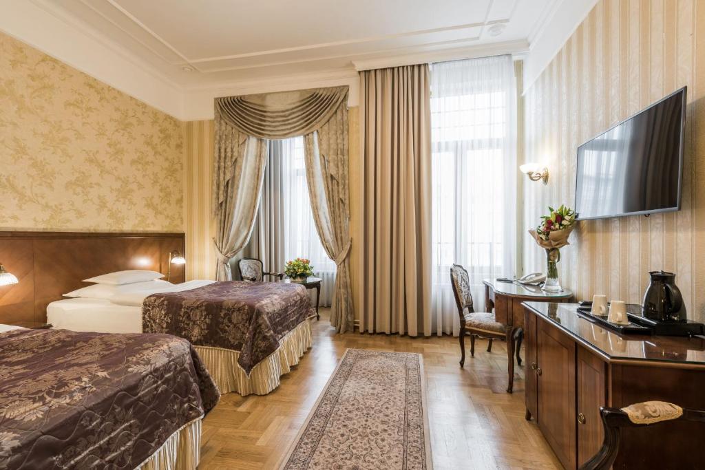 Двухместный (Стандартный двухместный номер с 2 отдельными кроватями и бесплатным доступом в спа-центр) отеля Hotel Moskva, Белград