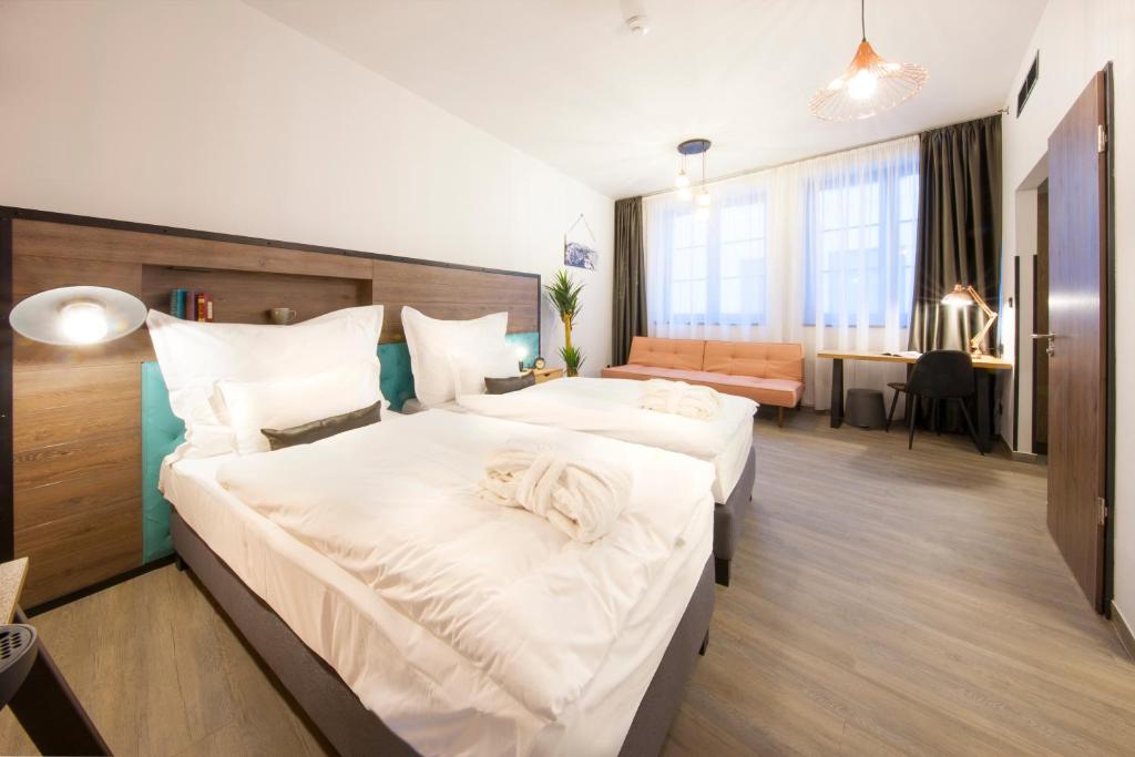 Двухместный (Улучшенный двухместный номер с 1 кроватью или 2 отдельными кроватями) отеля Hotel Memories OldTown, Будапешт