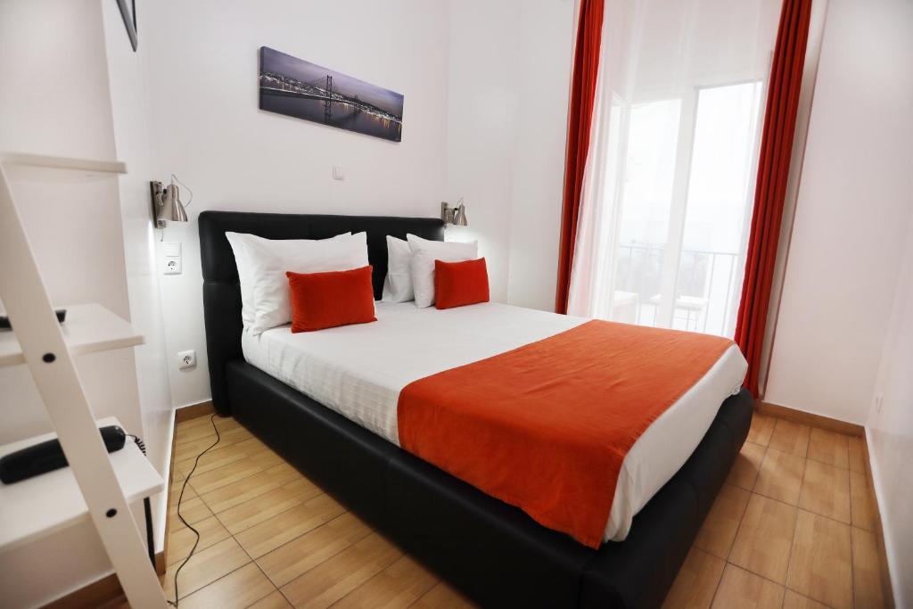 Двухместный (Большой двухместный номер с 1 кроватью) гостевого дома Anjo Azul, Лиссабон