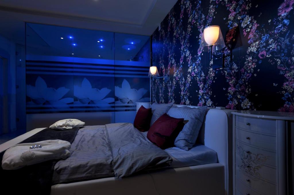 Сьюит (Люкс с гидромассажной ванной, террасой и видом на море) отеля Boban Luxury Suites, Сплит
