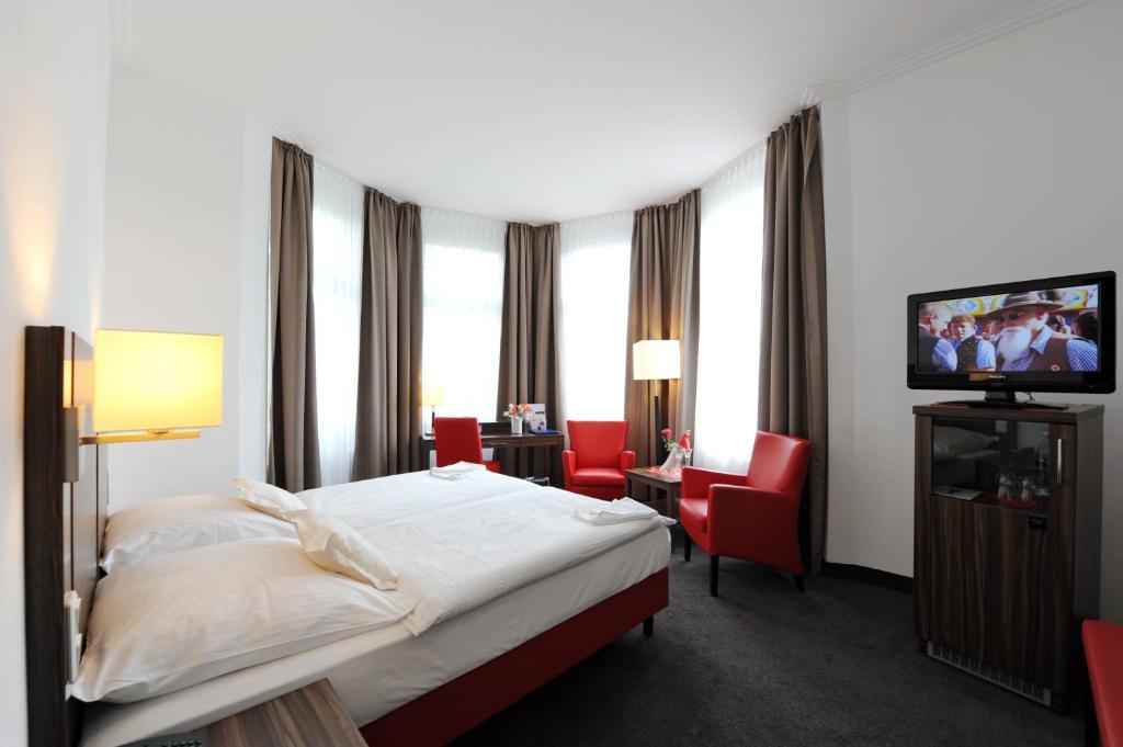 Двухместный (Номер Делюкс с кроватью размера «king-size») отеля Best Western Hotel Kaiserhof, Бонн