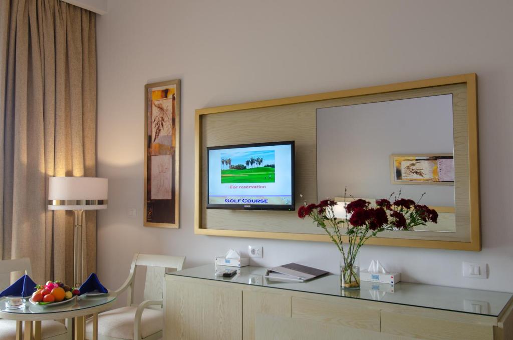 Одноместный (Стандартный одноместный номер) отеля Swiss Inn Pyramids Golf Resort, Имени 6 октября