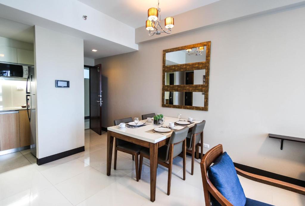 Сьюит (Люкс с 1 спальней), C Suites at Mactan Newtown