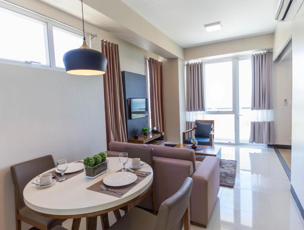 Сьюит (Люкс-студио), C Suites at Mactan Newtown