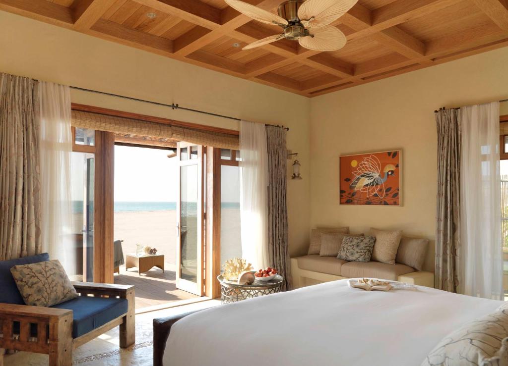 Вилла (Эксклюзивная вилла с 1 спальней и видом на пляж - Пакет услуг «все включено») курортного отеля Anantara Sir Bani Yas Island Al Yamm Villa Resort, Дасах