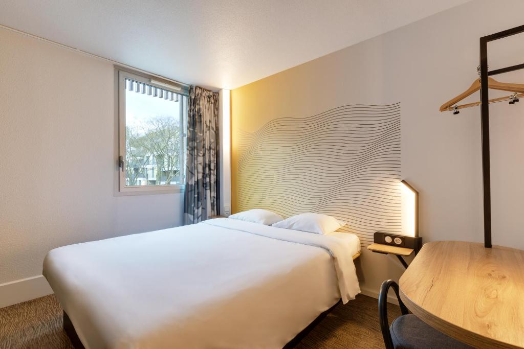 Двухместный (Двухместный номер с 2 отдельными кроватями) отеля B&B Hôtel Lille Centre Grand Palais, Лилль