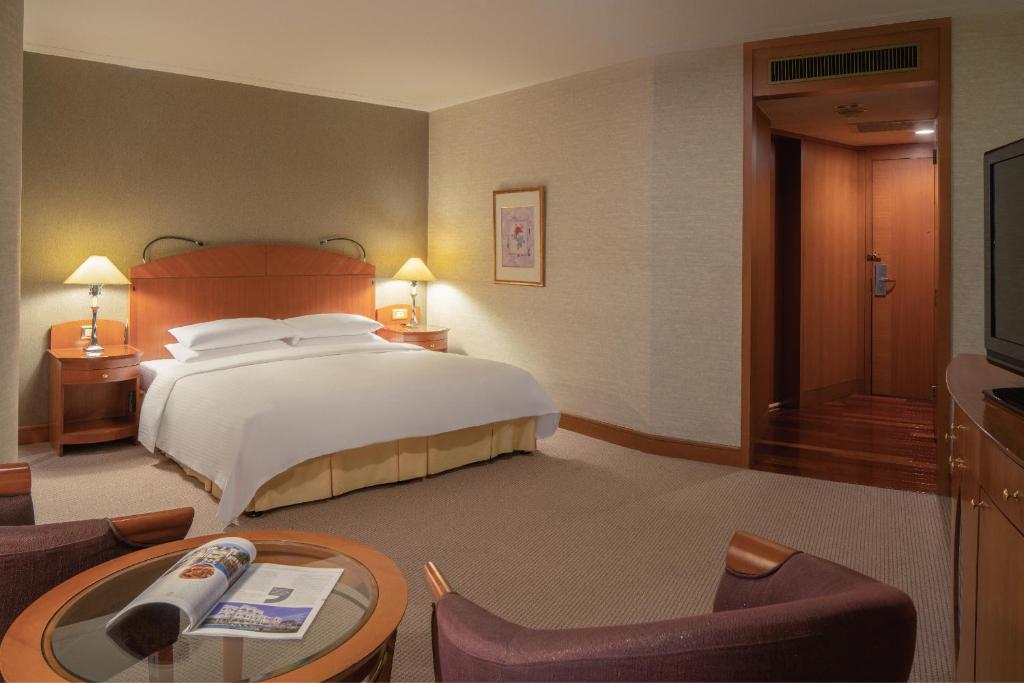 Двухместный (Улучшенный двухместный номер с 1 кроватью) отеля Hotel Nikko Dalian, Далянь