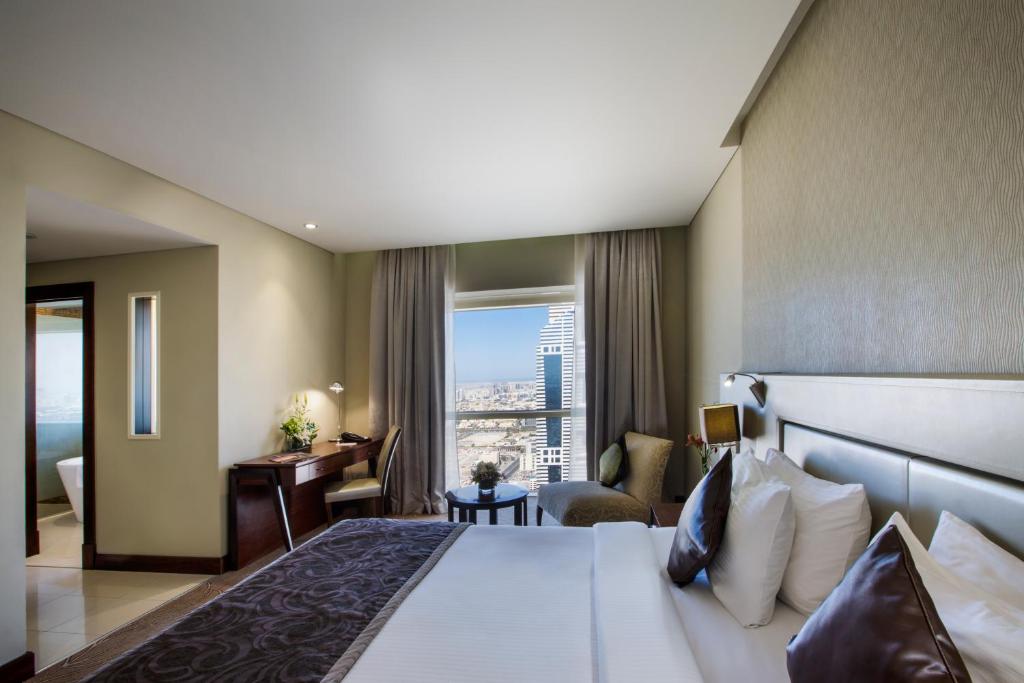 Двухместный (Улучшенный номер Sky) отеля Millennium Plaza Hotel, Дубай