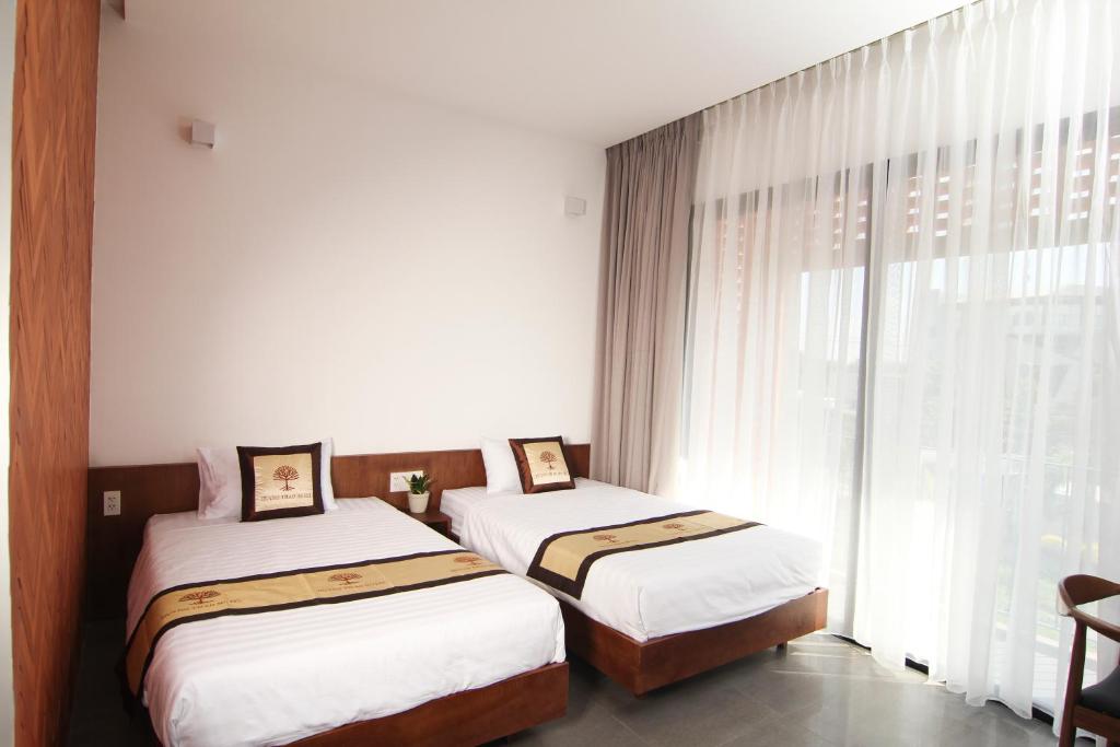 Двухместный (Большой двухместный номер с 1 кроватью) отеля khách sạn Huỳnh Thảo, Бенче