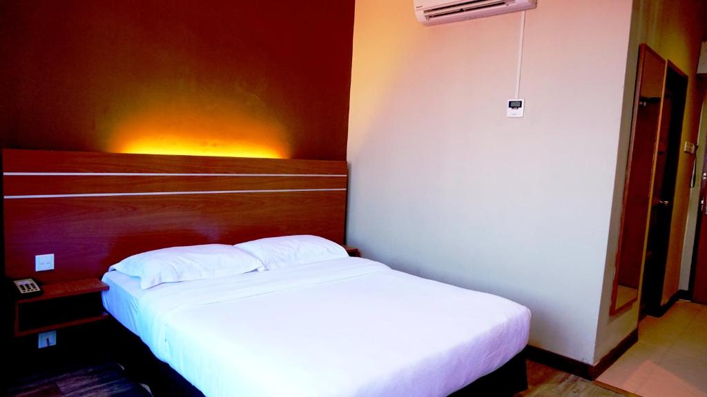 Двухместный (Улучшенный двухместный номер с 1 кроватью) курортного отеля Best Star Resort, Лангкави