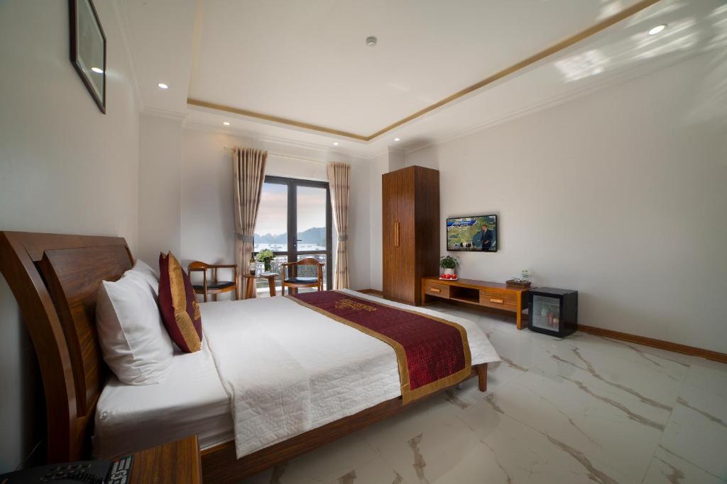 Двухместный (Двухместный номер с 1 кроватью с видом на море) отеля Quang Tung Hotel, Катба