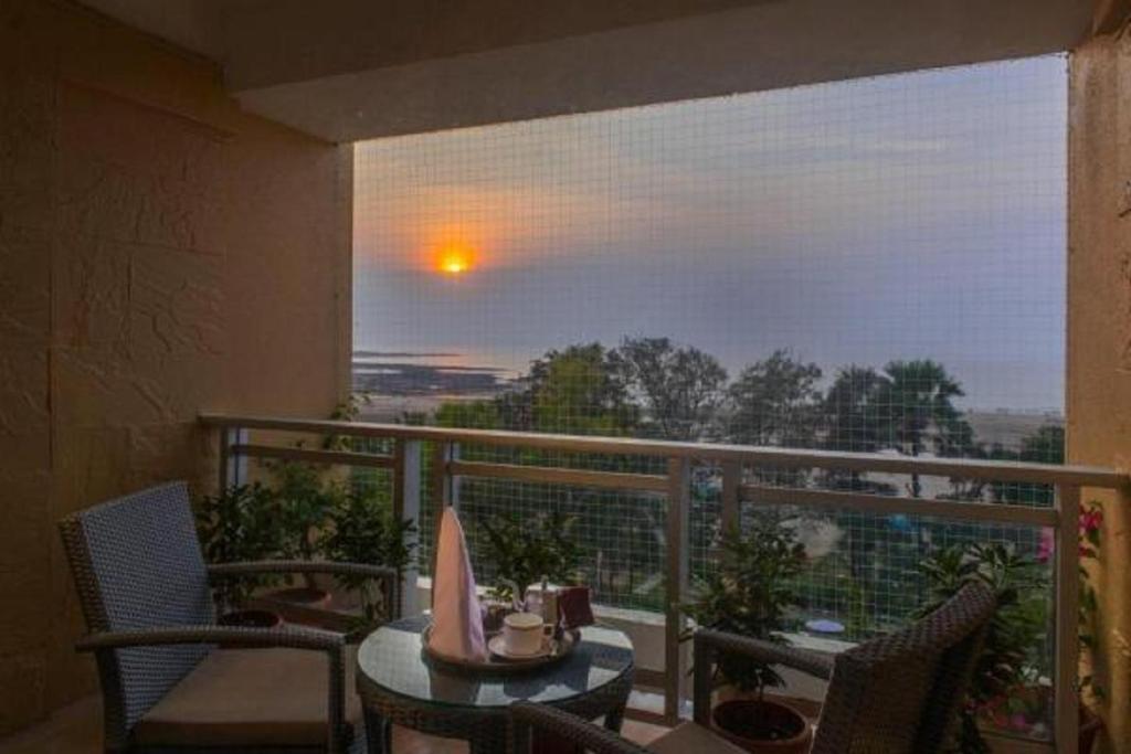 Двухместный (Номер Делюкс, вид на океан) курортного отеля The Resort, Мумбай