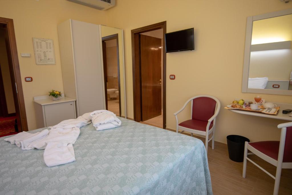 Двухместный (Двухместный номер с 1 кроватью или 2 отдельными кроватями) отеля Hotel Terme Vena D'Oro, Абано-Терме