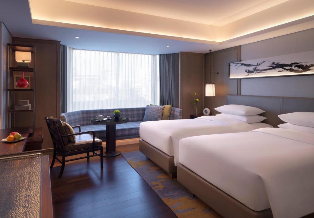 Двухместный (Двухместный номер с 2 отдельными кроватями, доступ в клуб) отеля Hyatt Regency Hangzhou, Ханчжоу