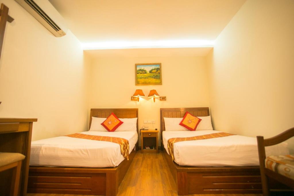 Двухместный (Стандартный двухместный номер с 2 отдельными кроватями) отеля Golden Sea Hotel, Нячанг