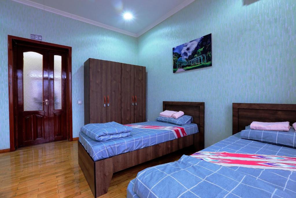 Номер (Кровать в общем номере для женщин с 4 кроватями) хостела Yellow Hostel Dushanbe, Душанбе