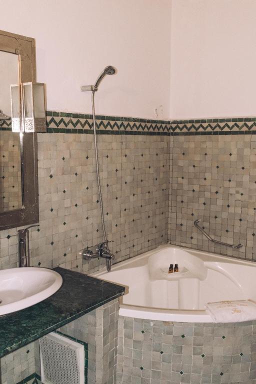 Трехместный (Семейный люкс Ambar Salon), Riad-Boutique Borj Dhab Fez