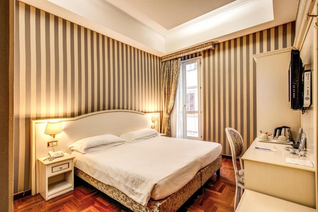 Двухместный (Стандартный двухместный номер с 1 кроватью или 2 отдельными кроватями) отеля Trevi 41 Hotel, Рим