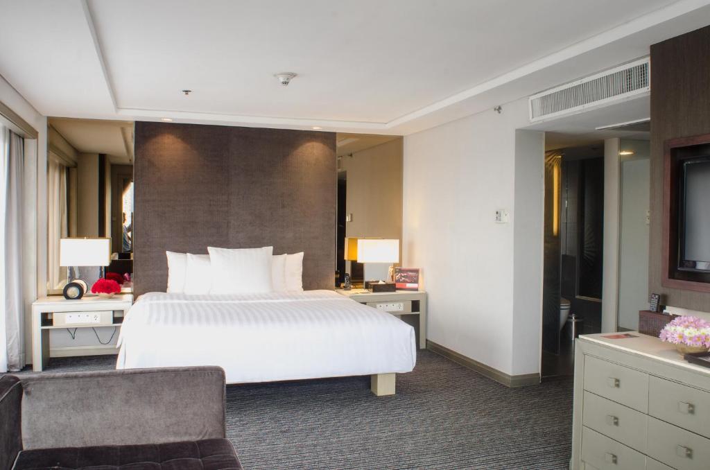 Двухместный (Представительский двухместный номер с 1 кроватью или 2 отдельными кроватями) отеля Midas Hotel and Casino, Манила