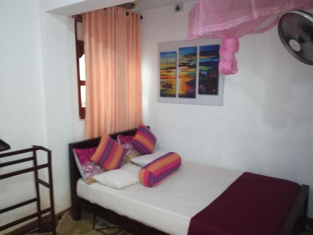 Одноместный (Бюджетный одноместный номер) отеля Bevary Holiday Home, Анурадхапура