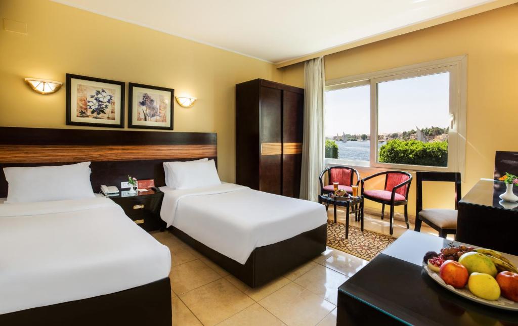Двухместный (Стандартный номер с видом на Нил) курортного отеля Pyramisa Isis Corniche Aswan Resort, Асуан