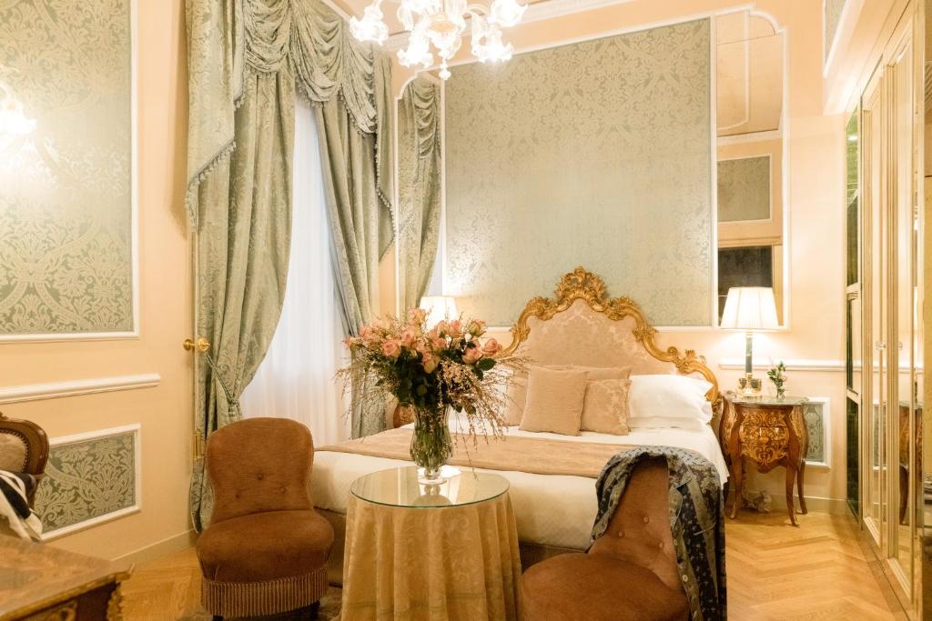 Двухместный (Двухместный номер Делюкс с 1 кроватью) отеля Grand Hotel Majestic gia' Baglioni, Болонья