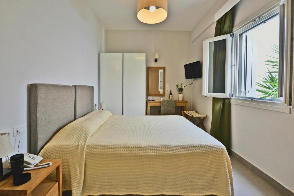 Двухместный (Двухместный номер эконом-класса с 1 кроватью или 2 отдельными кроватями) отеля Xenia Hotel, Наксос