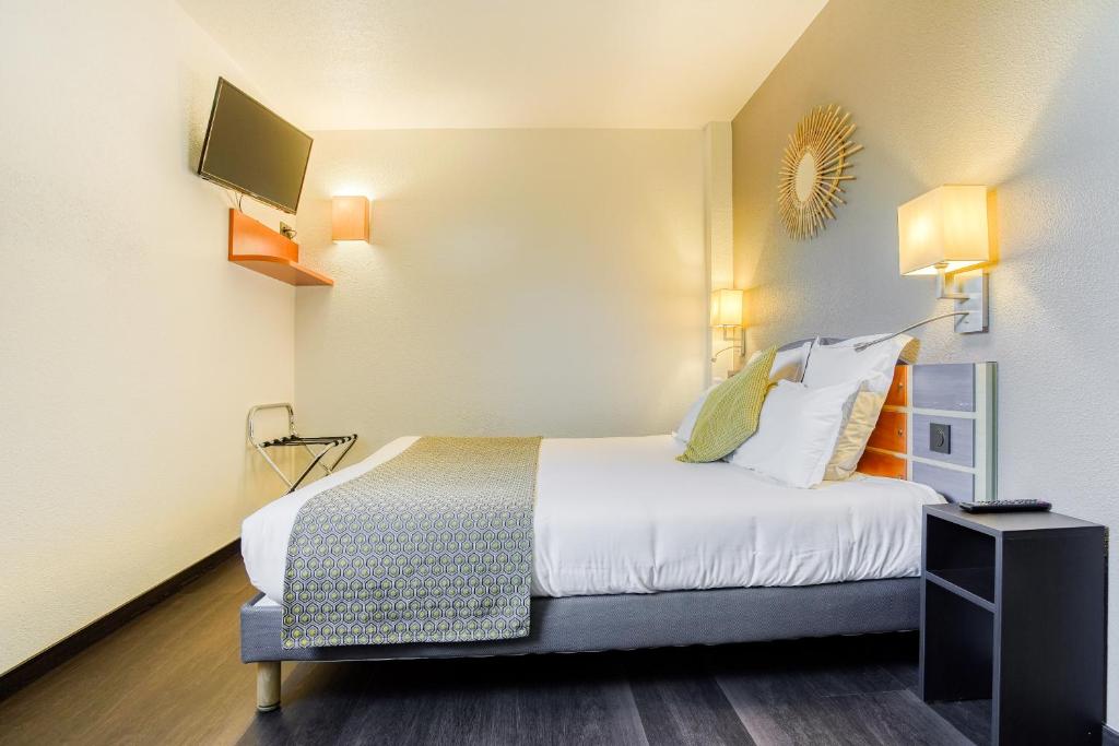 Двухместный (Улучшенный двухместный номер с 1 кроватью или 2 отдельными кроватями) отеля Hotel Altica Villenave D'Ornon, Бордо