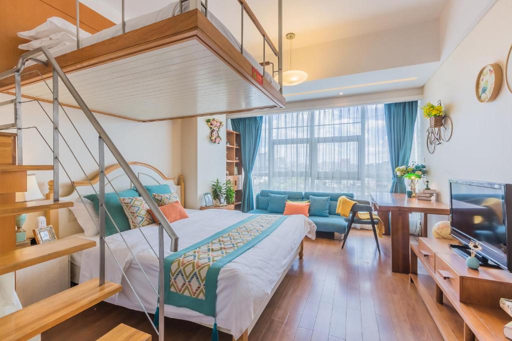 Семейный (Семейный номер (для 2 взрослых и 1 ребенка)), Westlake 7 Service Apartment