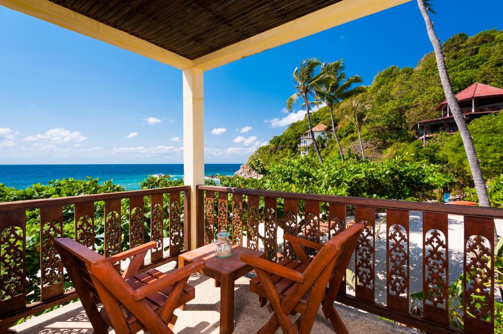 Двухместный (Двухместный номер с 1 кроватью и кондиционером рядом с пляжем) курортного отеля Coral View Resort, Ко Тао