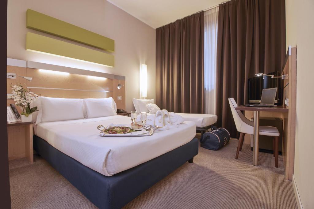 Трехместный (Трехместный номер), IH Hotels Milano Gioia