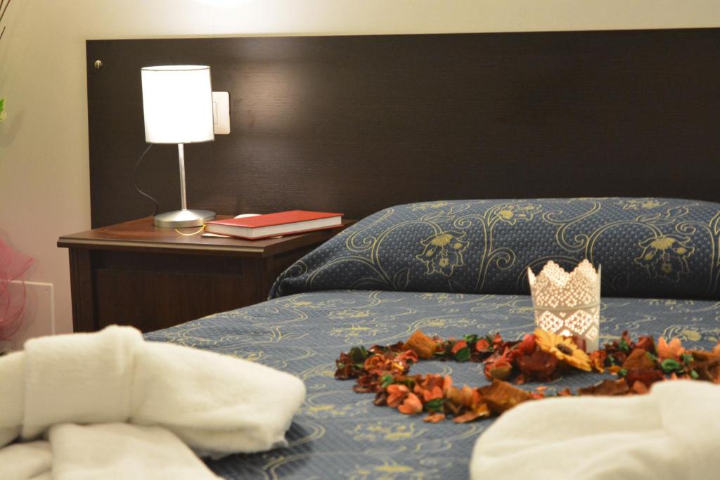 Номер (Кровать в общем номере для женщин с 4 кроватями) отеля Locanda Otello, Рим