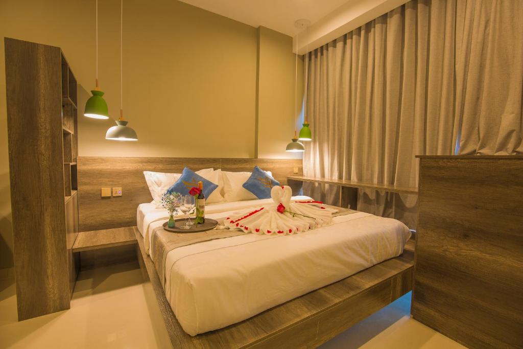 Двухместный (Двухместный номер Делюкс с 1 кроватью) отеля Wooden Maple Hotel, Пномпень