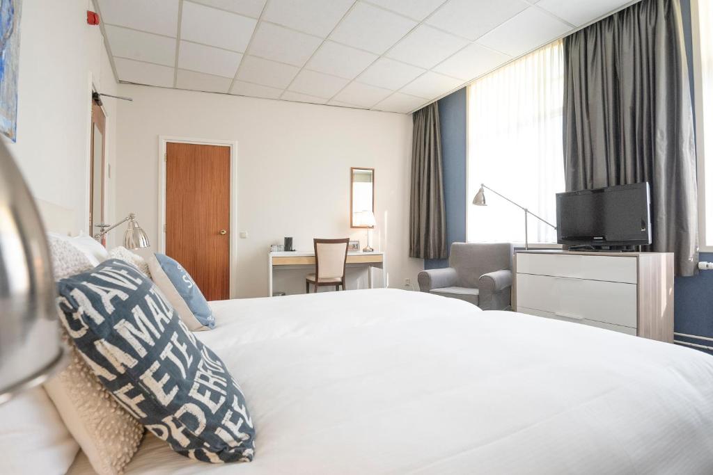 Двухместный (Стандартный двухместный номер с 1 кроватью) отеля Hotel Royal, Нордвейк