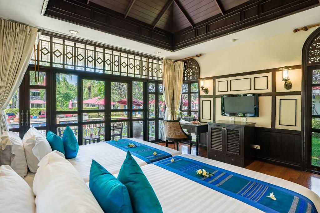 Вилла (Вилла с 2 спальнями с видом на бассейн), Отель Wora Bura Hua Hin Resort & Spa