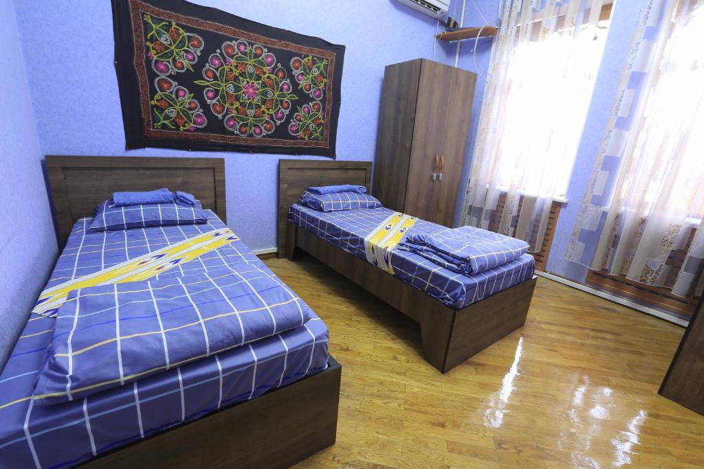 Двухместный (Двухместный номер с 2 отдельными кроватями) хостела Yellow Hostel Dushanbe, Душанбе