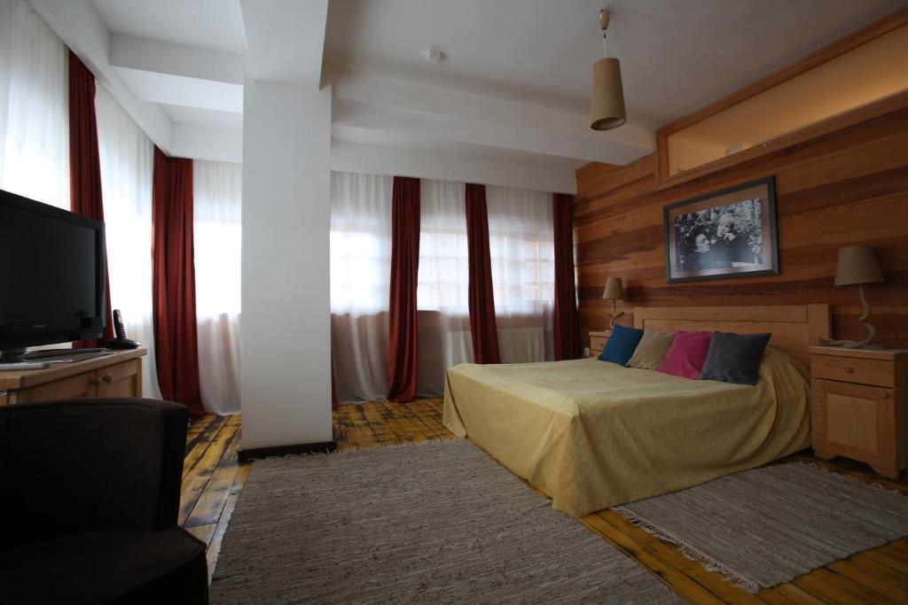 Двухместный (Двухместный номер с 1 кроватью или 2 отдельными кроватями) курортного отеля Mecavnik Resort, Мокра-Гора