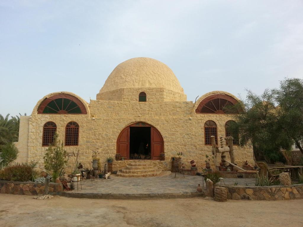 Отель Safari Camp Bahariya Oasis, Бауити