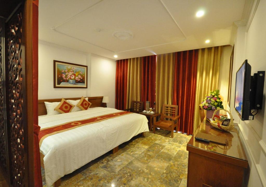 Двухместный (Большой двухместный номер с 1 кроватью или 2 отдельными кроватями) отеля Saigon Sun Hotel 1, Ханой