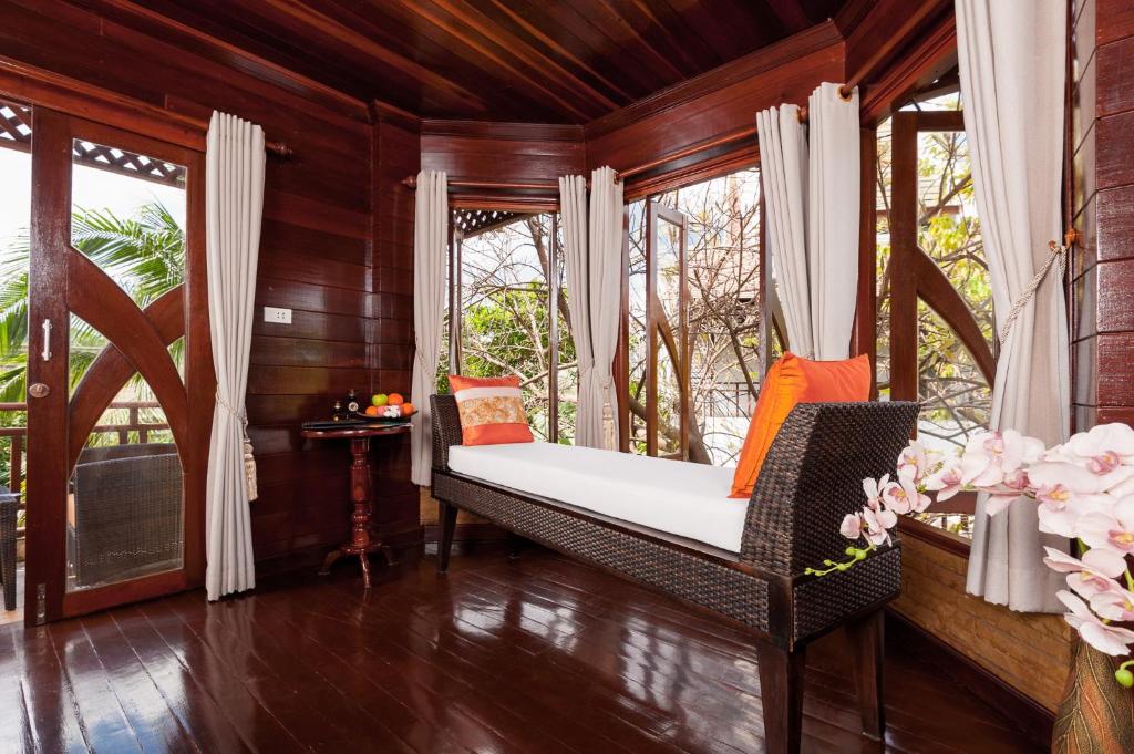 Двухместный (Двухместный люкс с 2 отдельными кроватями и видом на сад) курортного отеля Ban's Diving Resort, Ко Тао