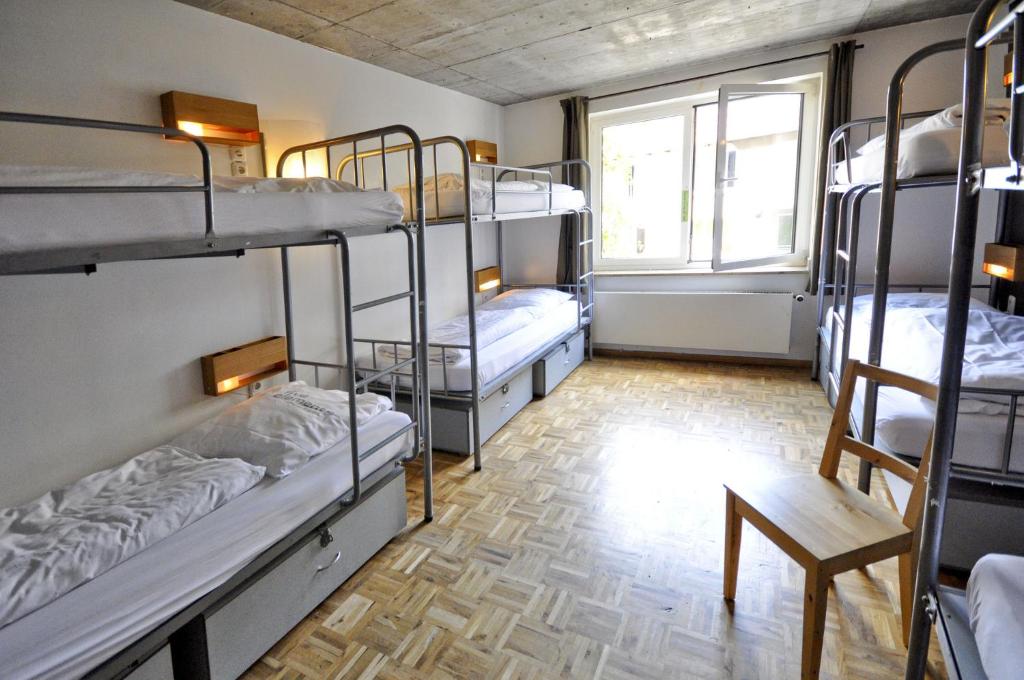 Номер (Кровать в общем 8-местном номере), Five Elements Hostel Frankfurt