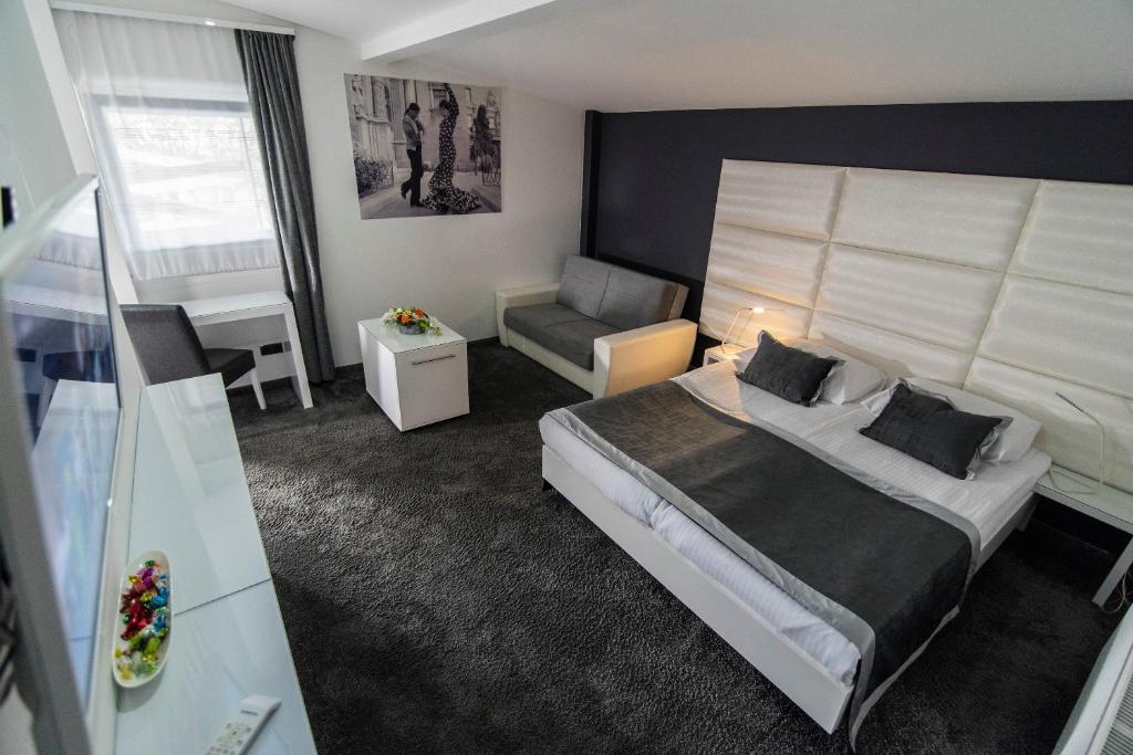 Двухместный (Улучшенный двухместный номер с 1 кроватью) отеля Cool Rooms Zagreb Airport, Велика-Горица