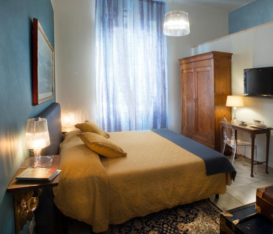 Двухместный (Двухместный номер с 1 кроватью и собственной ванной комнатой) отеля B&B Monte Oliveto, Флоренция