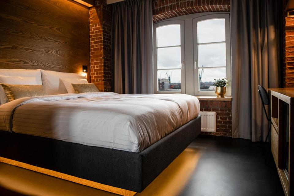 Двухместный (Двухместный номер с 1 кроватью или 2 отдельными кроватями и видом на гавань) отеля GINN Hotel Hamburg Elbspeicher, Гамбург