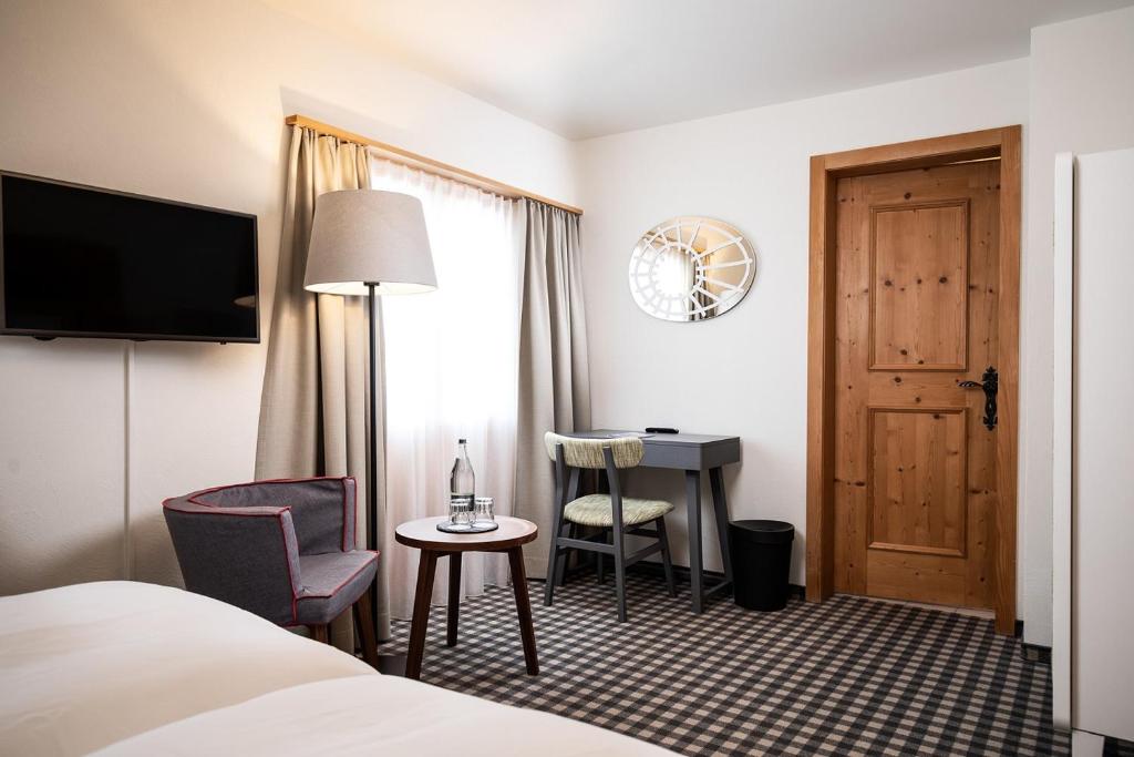 Двухместный (Номер с кроватью размера «queen-size») отеля Hotel & Restaurant Glenner, Вальс