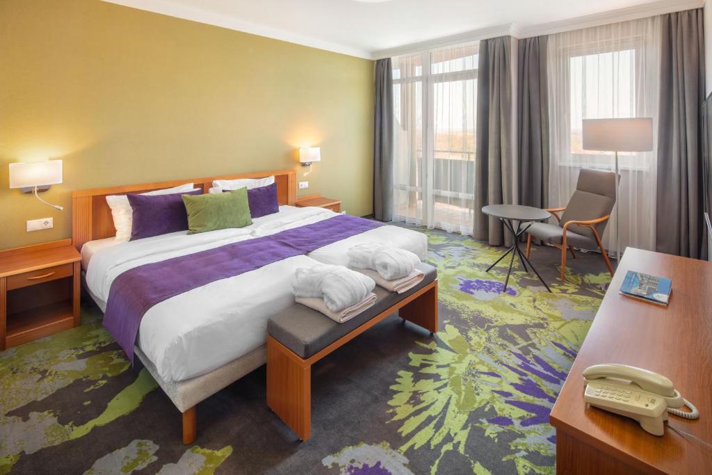Двухместный (Улучшенный двухместный номер с 1 кроватью или 2 отдельными кроватями) отеля Hotel Karos Spa, Залакарош