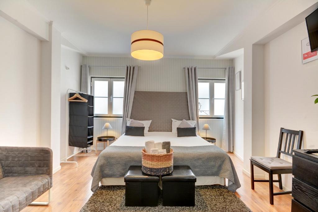 Двухместный (Двухместный номер с 1 кроватью или 2 отдельными кроватями, общая ванная комната) отеля Inn Bairro Alto Bed & Breakfast, Лиссабон