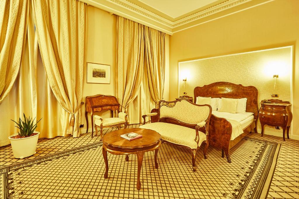 Сьюит (Полулюкс) отеля Grand Hotel Continental, Бухарест