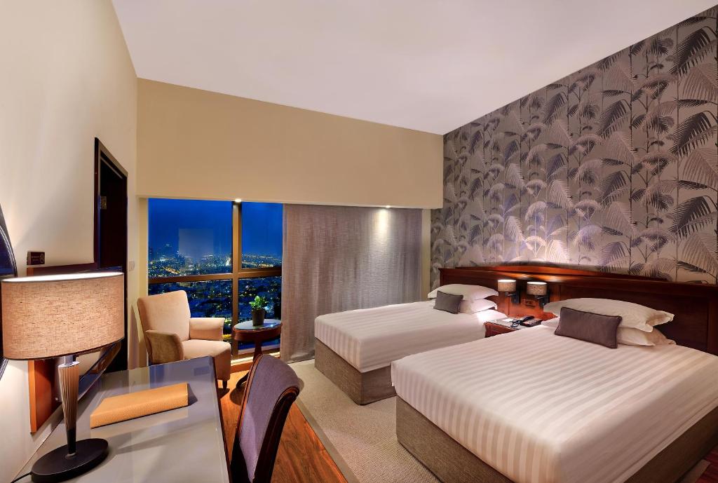 Двухместный (Двухместный номер эконом-класса с 1 кроватью или 2 отдельными кроватями) отеля Majestic Hotel Tower, Дубай