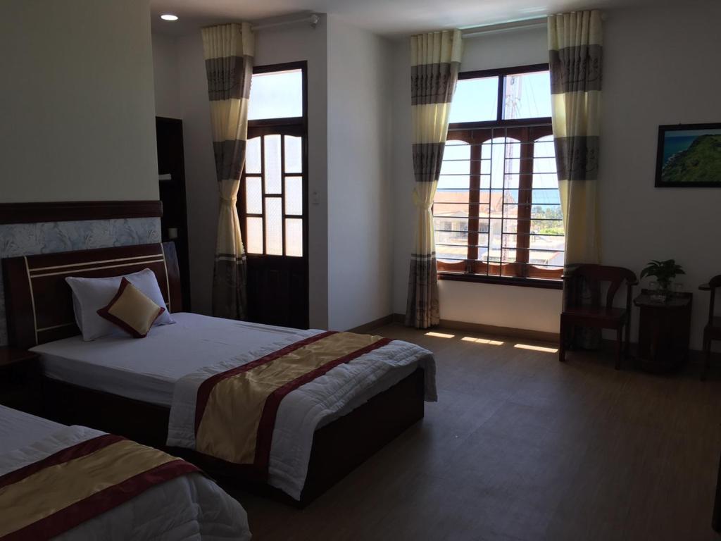 Двухместный (Большой двухместный номер с 1 кроватью или 2 отдельными кроватями) отеля Yen Phu Hotel, Туихоа